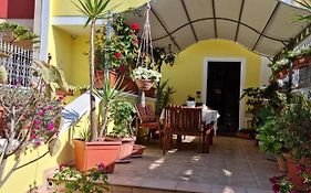 Grace'S House Bed And Breakfast